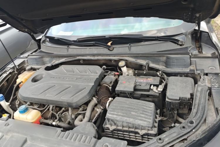 Used CHANGAN UNI-T 2020 1.5T Prestige Version Engine Bay