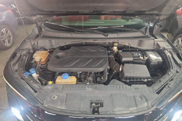 Used CHANGAN UNI-T 2020 1.5T Flagship Version Engine Bay