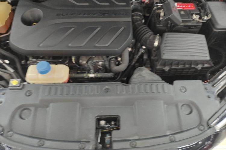 Used CHANGAN UNI-T 2020 1.5T Prestige Version Engine Bay