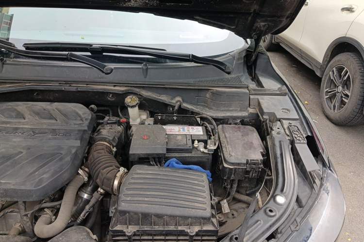 Used CHANGAN UNI-T 2020 1.5T Flagship Version Engine Bay Left