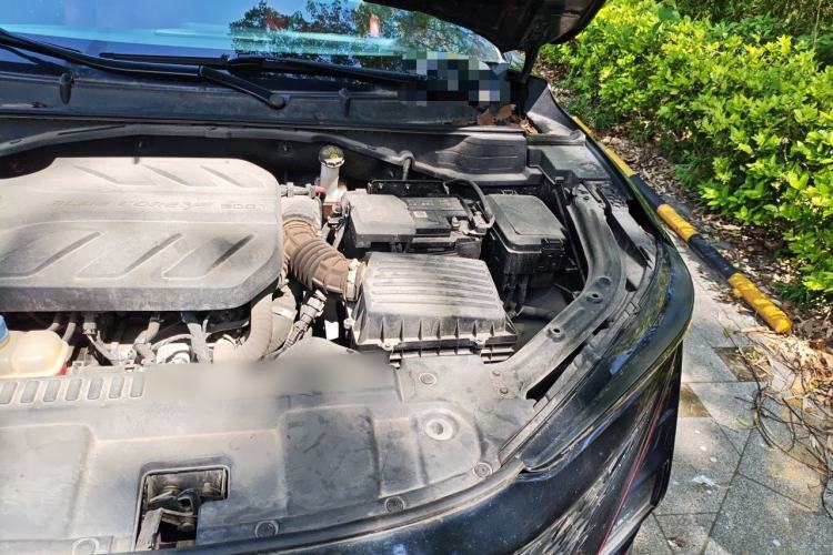 Used CHANGAN UNI-T 2020 1.5T Prestige Version Engine Bay Left
