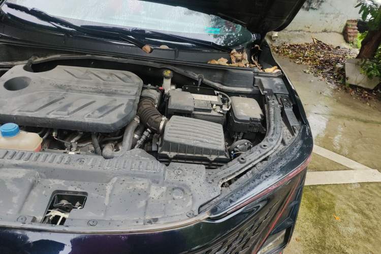 Used CHANGAN UNI-T 2020 1.5T Flagship Version Engine Bay Left