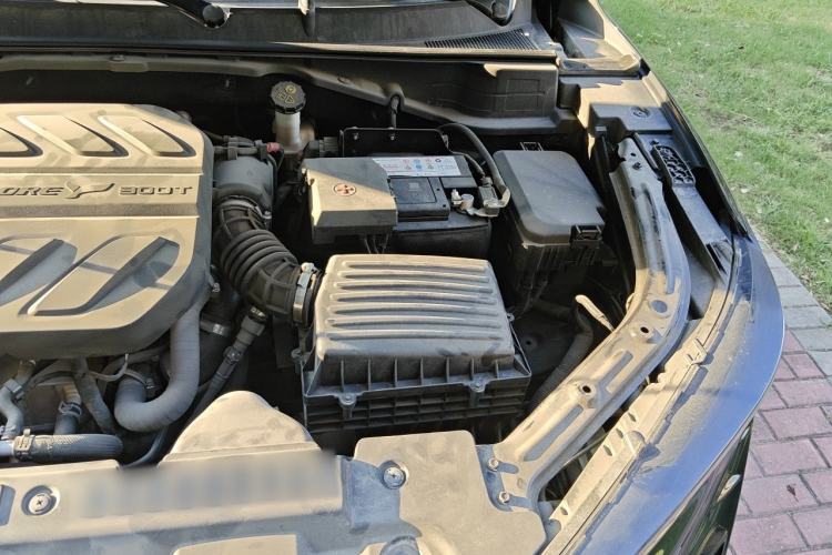 Used CHANGAN UNI-T 2020 1.5T Flagship Version Engine Bay Left