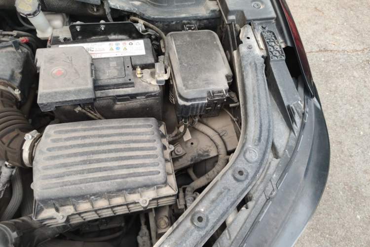 Used CHANGAN UNI-T 2020 1.5T Prestige Version Engine Bay Left