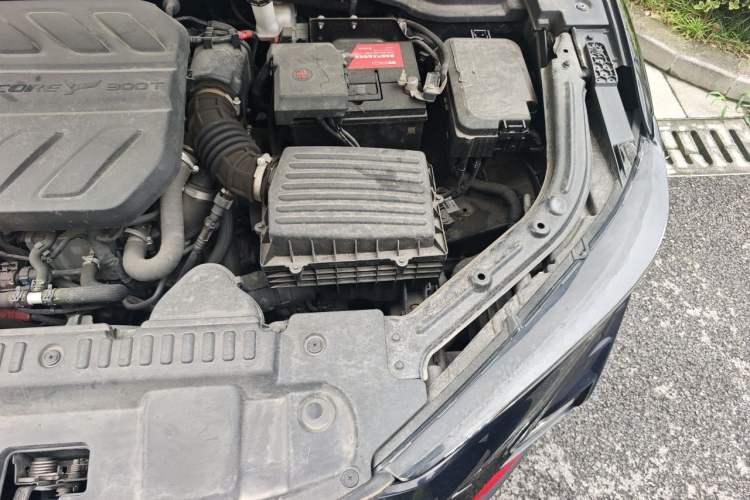 Used CHANGAN UNI-T 2020 1.5T Flagship Version Engine Bay Left