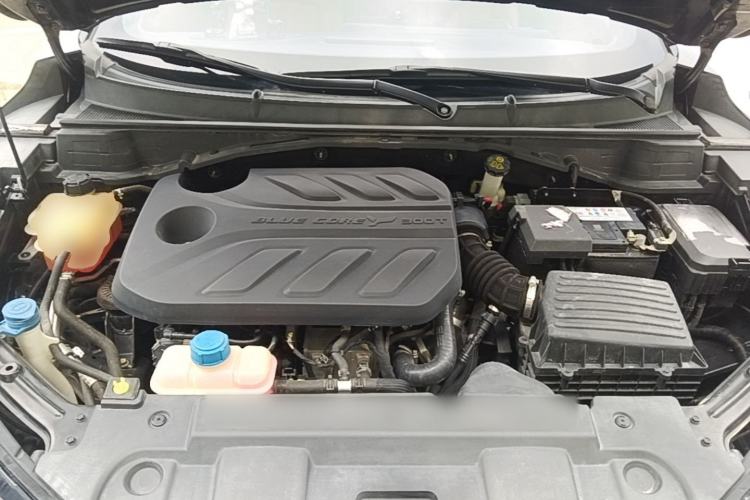Used CHANGAN UNI-T 2020 1.5T Prestige Version Engine Bay