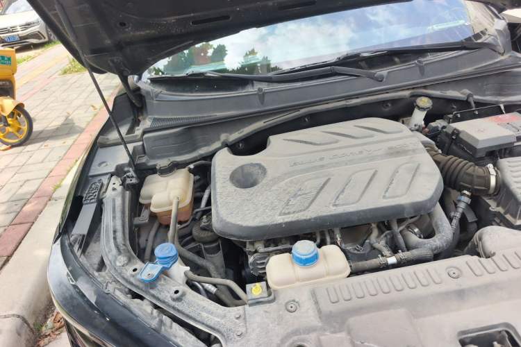 Used CHANGAN UNI-T 2020 1.5T Flagship Version Engine Bay Right
