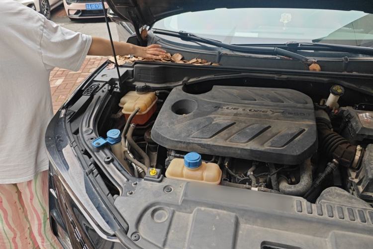 Used CHANGAN UNI-T 2020 1.5T Flagship Version Engine Bay Right