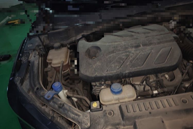 Used CHANGAN UNI-T 2020 1.5T Prestige Version Engine Bay Right