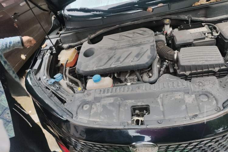 Used CHANGAN UNI-T 2020 1.5T Flagship Version Engine Bay Right