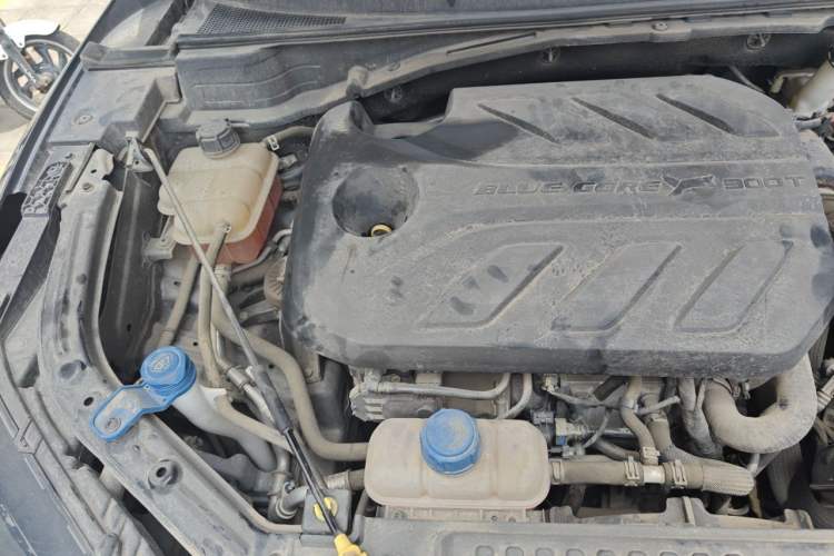 Used CHANGAN UNI-T 2020 1.5T Flagship Version Engine Bay Right