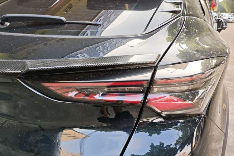 Used CHANGAN UNI-T 2020 1.5T Flagship Version Exterior 3