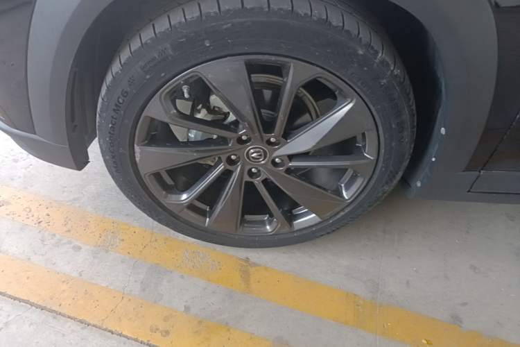 Used CHANGAN UNI-T 2020 1.5T Prestige Version Exterior 4