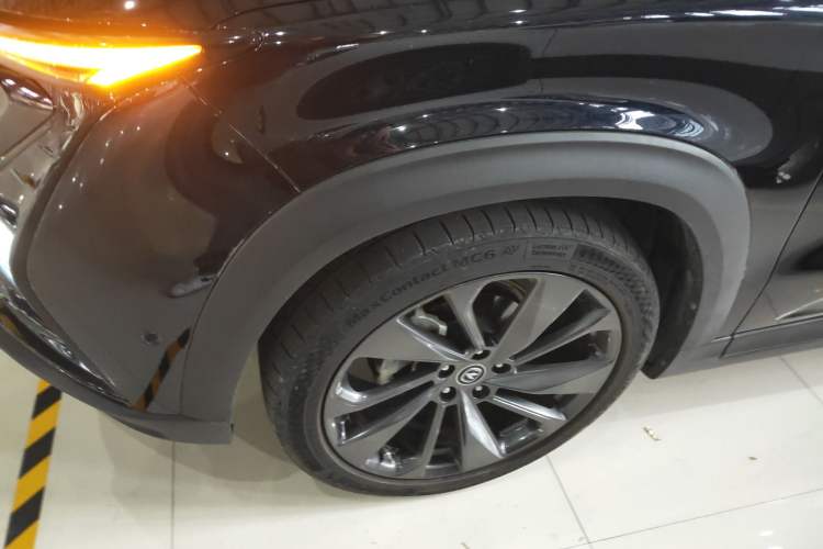 Used CHANGAN UNI-T 2020 1.5T Flagship Version Exterior 4