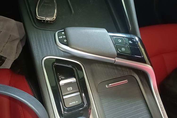 Used CHANGAN UNI-T 2020 1.5T Prestige Version Gear Lever