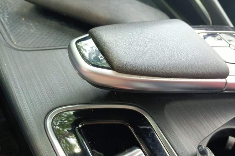 Used CHANGAN UNI-T 2020 1.5T Prestige Version Gear Lever