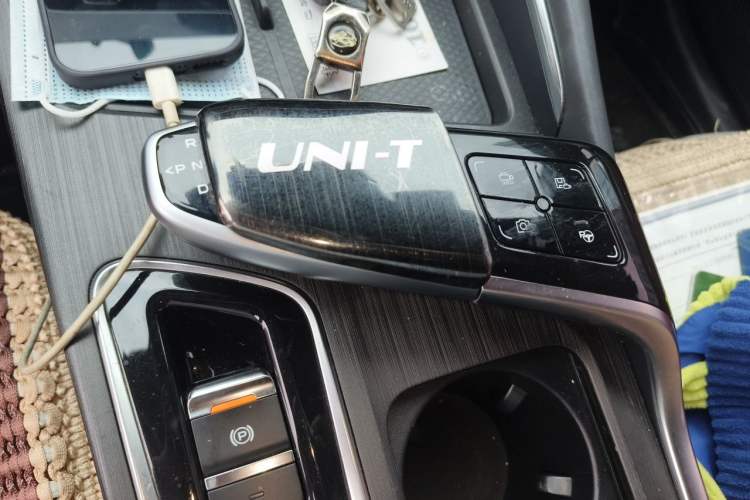 Used CHANGAN UNI-T 2020 1.5T Prestige Version Gear Lever