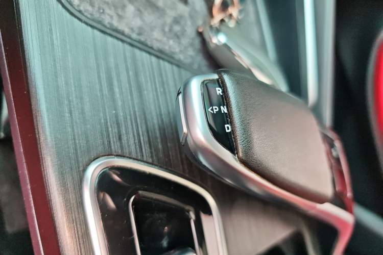 Used CHANGAN UNI-T 2020 1.5T Prestige Version Gear Lever
