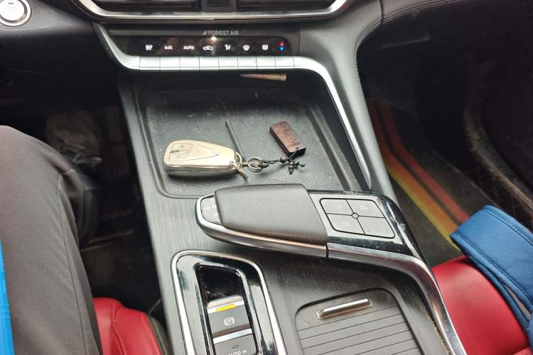 Used CHANGAN UNI-T 2020 1.5T Prestige Version Gear Lever