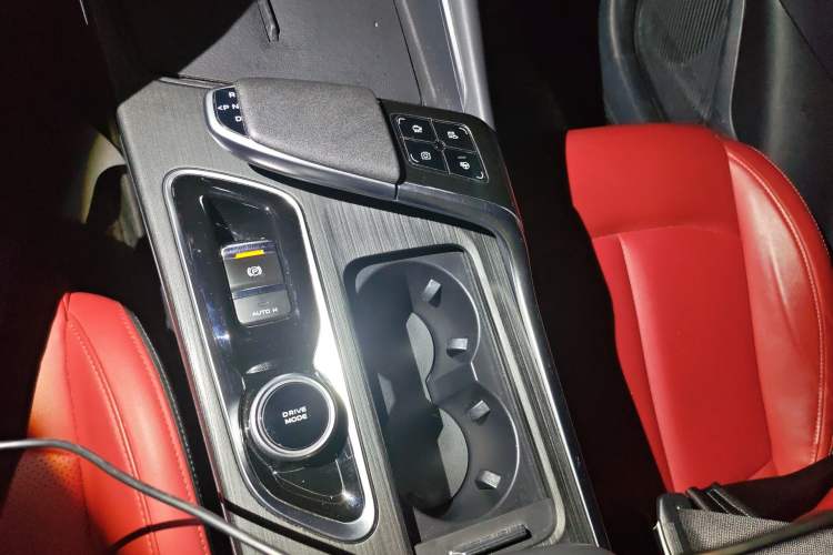Used CHANGAN UNI-T 2020 1.5T Flagship Version Gear Lever