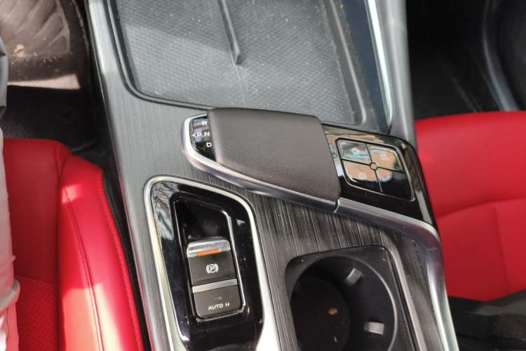 Used CHANGAN UNI-T 2020 1.5T Prestige Version Gear Lever