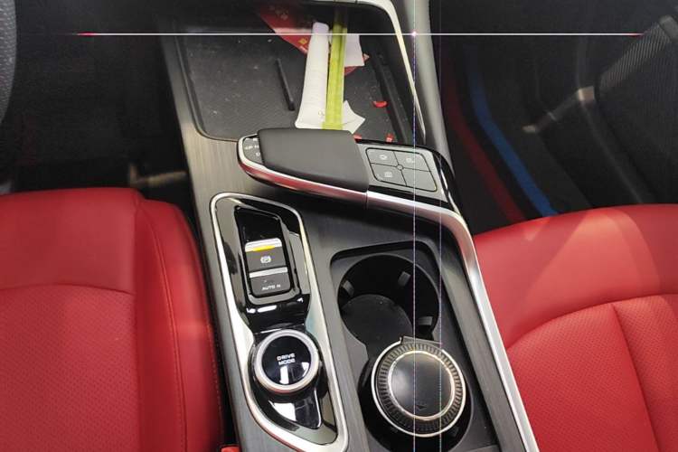 Used CHANGAN UNI-T 2020 1.5T Prestige Version Gear Lever