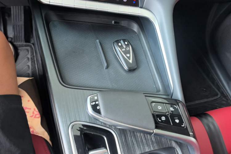 Used CHANGAN UNI-T 2020 1.5T Flagship Version Gear Lever