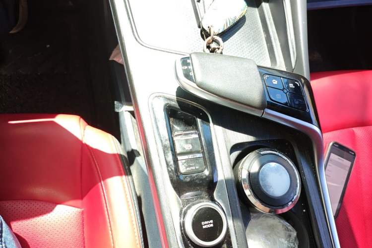 Used CHANGAN UNI-T 2020 1.5T Prestige Version Gear Lever