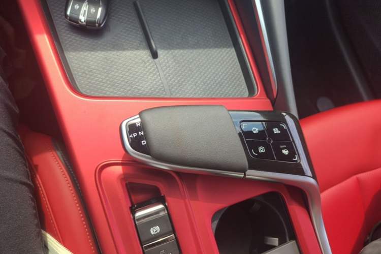 Used CHANGAN UNI-T 2020 1.5T Flagship Version Gear Lever