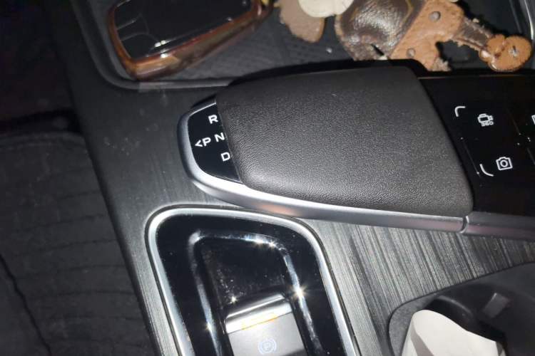 Used CHANGAN UNI-T 2020 1.5T Prestige Version Gear Lever