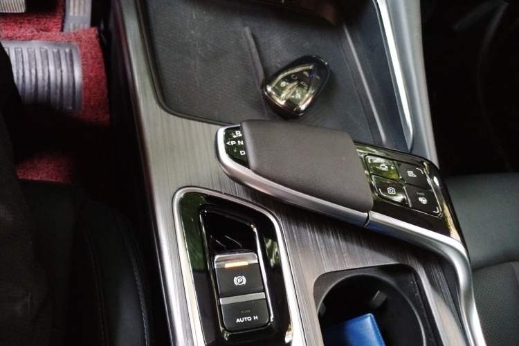 Used CHANGAN UNI-T 2020 1.5T Flagship Version Gear Lever
