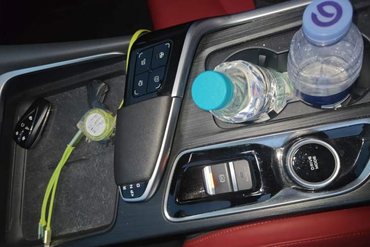 Used CHANGAN UNI-T 2020 1.5T Flagship Version Gear Lever