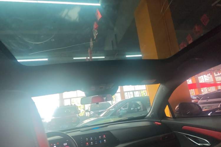 Used CHANGAN UNI-T 2020 1.5T Flagship Version Headliner