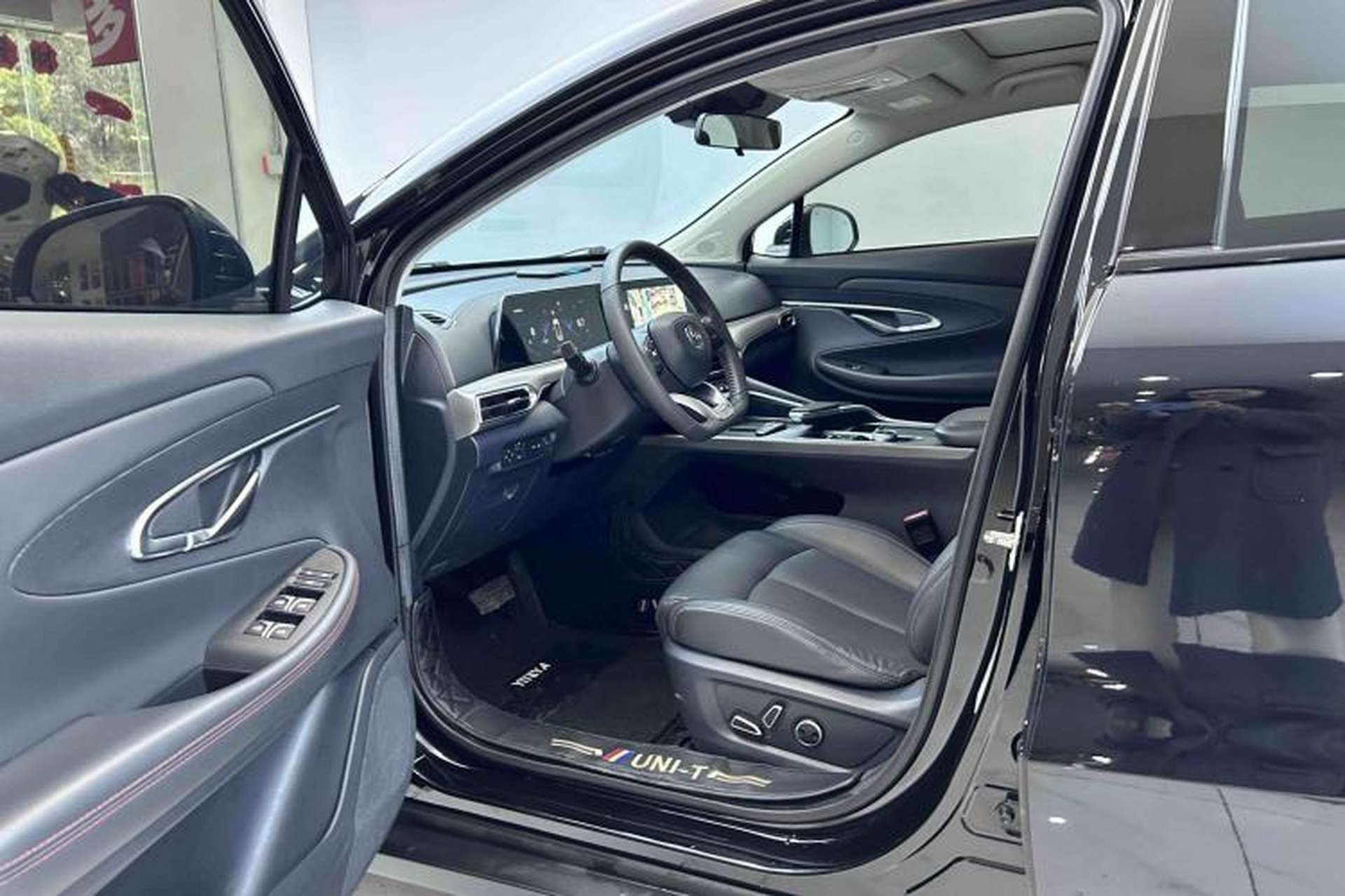 Used CHANGAN UNI-T 2020 1.5T Flagship Version Interior 1