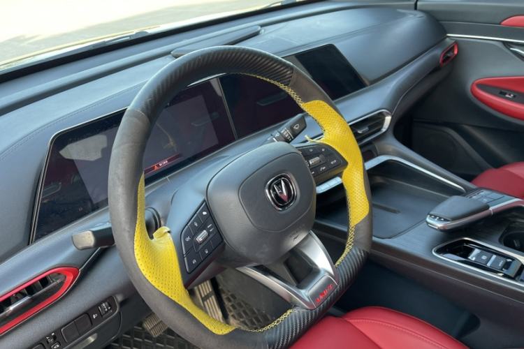 Used CHANGAN UNI-T 2020 1.5T Prestige Version Interior 2