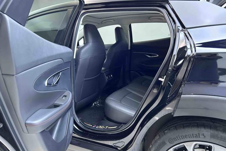 Used CHANGAN UNI-T 2020 1.5T Flagship Version Interior 2
