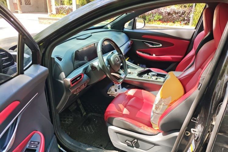 Used CHANGAN UNI-T 2020 1.5T Prestige Version Interior 3