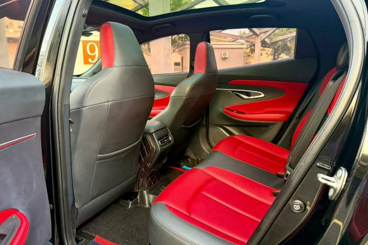 Used CHANGAN UNI-T 2020 1.5T Flagship Version Interior 4