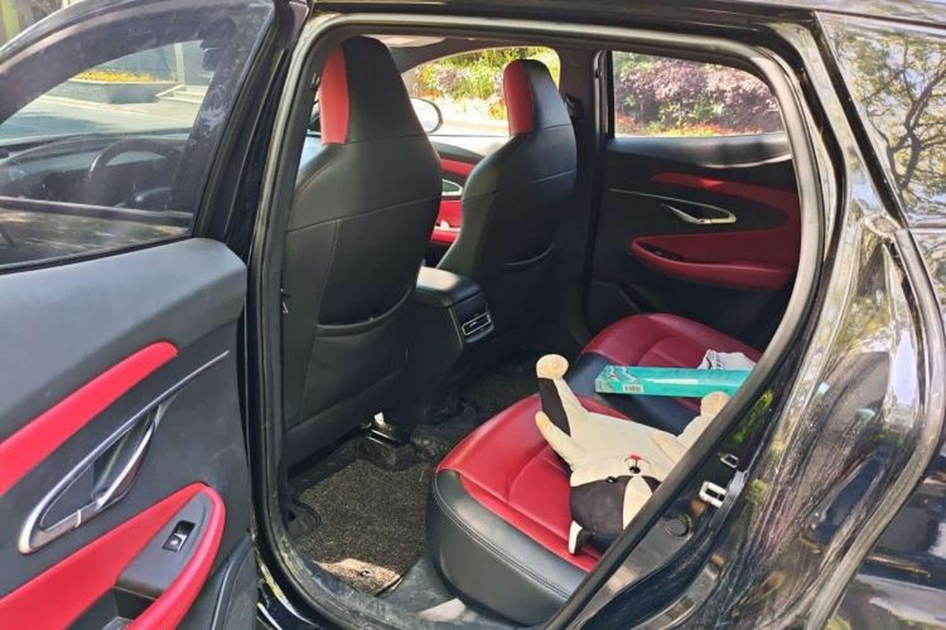 Used CHANGAN UNI-T 2020 1.5T Prestige Version Interior 4