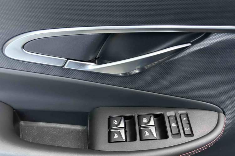 Used CHANGAN UNI-T 2020 1.5T Flagship Version Interior 7