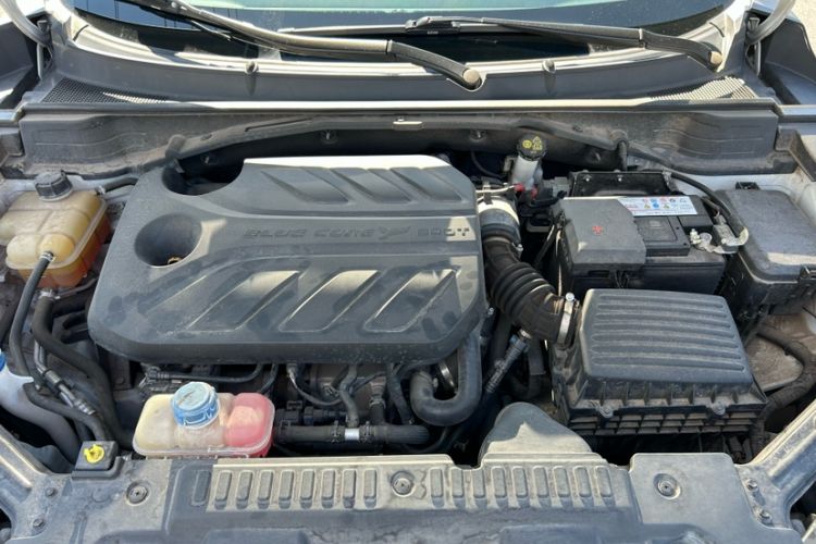 Used CHANGAN UNI-T 2020 1.5T Prestige Version Interior 8