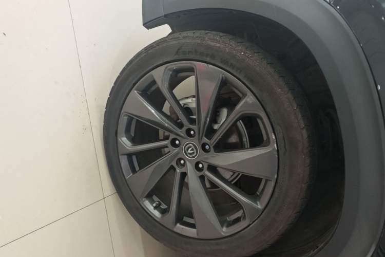 Used CHANGAN UNI-T 2020 1.5T Flagship Version Left Front Wheel Hub