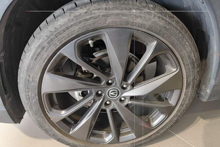 Used CHANGAN UNI-T 2020 1.5T Prestige Version Left Front Wheel Hub