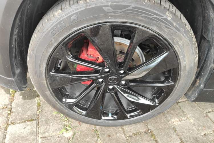 Used CHANGAN UNI-T 2020 1.5T Prestige Version Left Front Wheel Hub