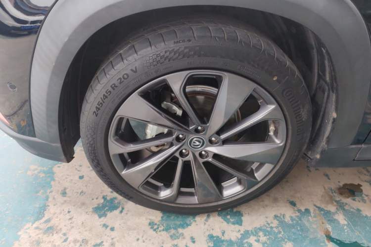 Used CHANGAN UNI-T 2020 1.5T Flagship Version Left Front Wheel Hub