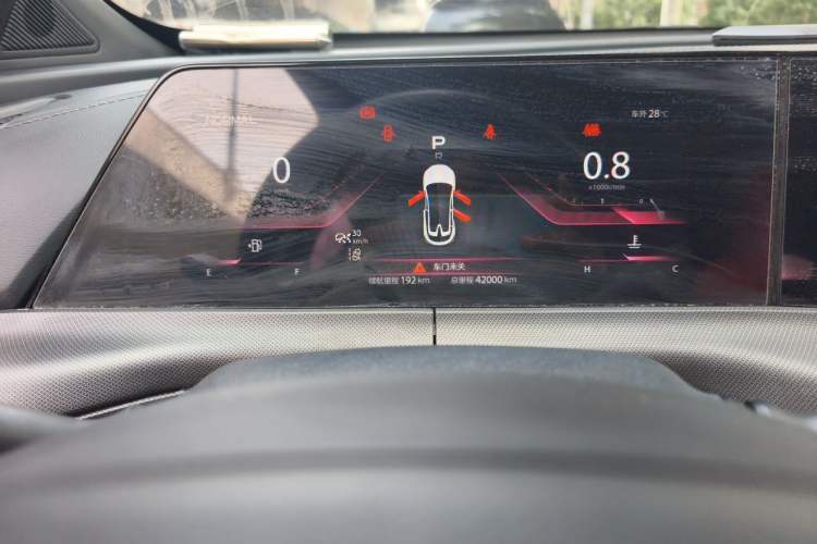 Used CHANGAN UNI-T 2020 1.5T Flagship Version Odometer Close Up