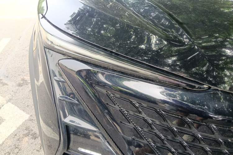 Used CHANGAN UNI-T 2020 1.5T Prestige Version Right Front Headlight