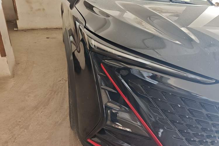 Used CHANGAN UNI-T 2020 1.5T Prestige Version Right Front Headlight