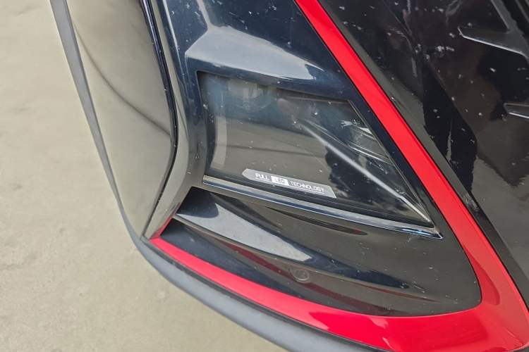 Used CHANGAN UNI-T 2020 1.5T Prestige Version Right Front Headlight