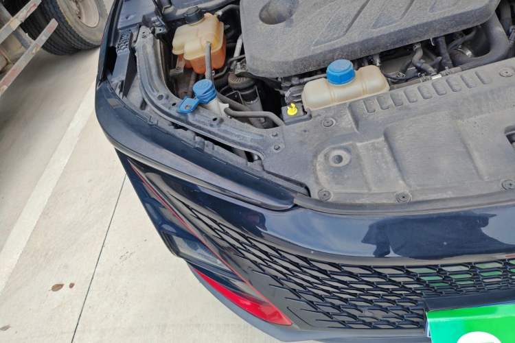Used CHANGAN UNI-T 2020 1.5T Prestige Version Right Front Headlight